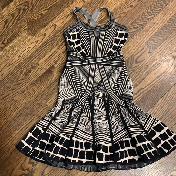 Herve leger dress - Picture 5 of 7